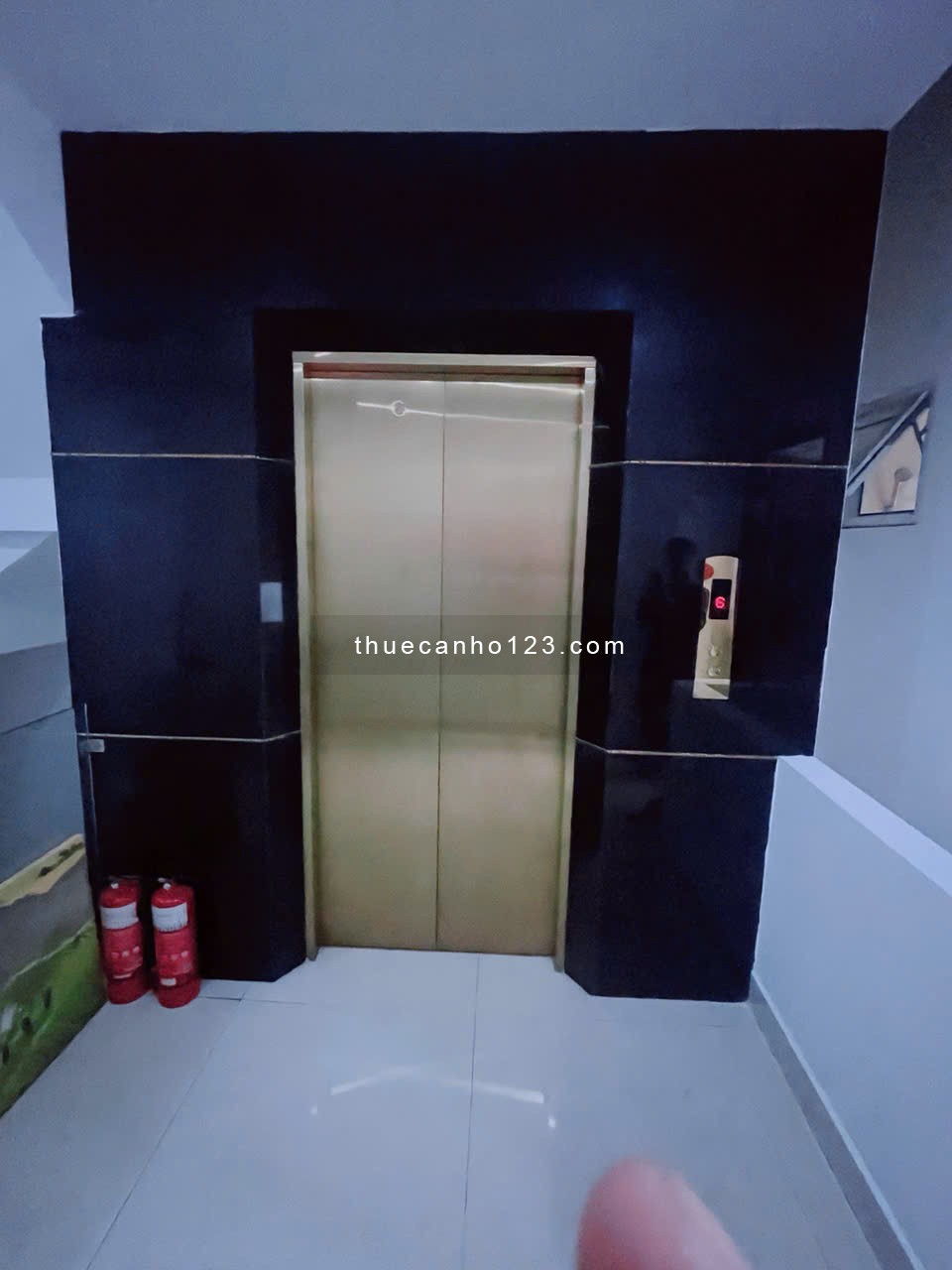 Cho thuê căn hộ mini Bạch Đằng, kế Sân Bay TSN DT 50m2, 1PN+1PK có ban công, giá 8,8 triệu/tháng - Ảnh 2