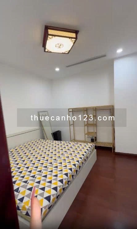 Cho thuê căn hộ Royal City R4, Tầng Trung, View đẹp - Ảnh 3