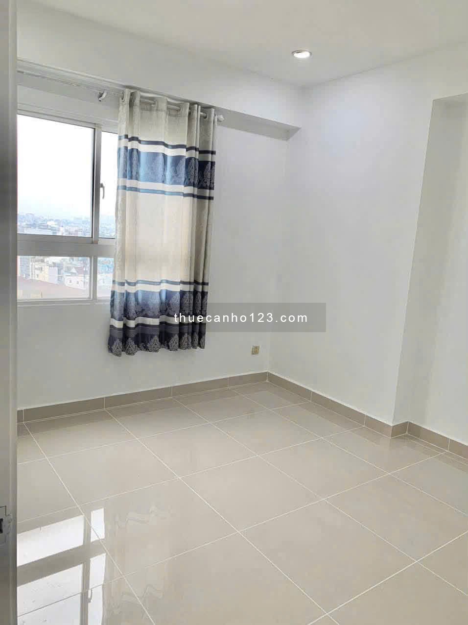 Căn hộ 2PN 65m2 NTCB tại chung cư Quân Khu 7 cho thuê giá 6,5 triệu cọc 1 tháng - Ảnh 2