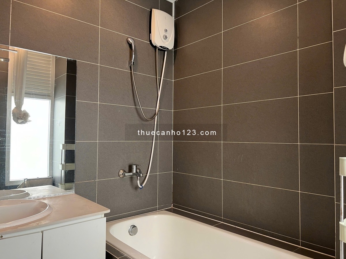 Cho thuê căn hộ cửa sổ trời full nội thất sáng thoáng ngay bờ kè Trường Sa gần Cầu Thị Nghè - Ảnh 7