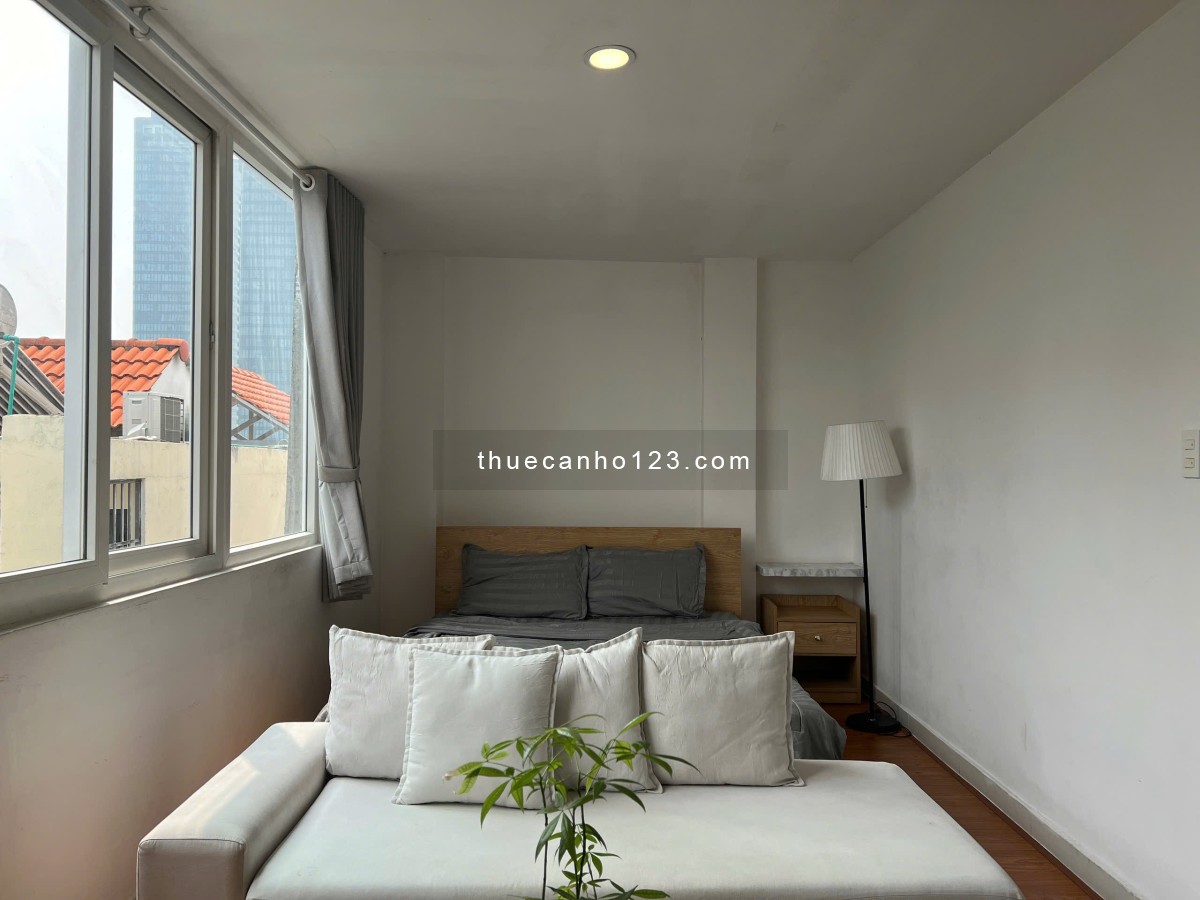 Cho thuê căn hộ cửa sổ trời full nội thất sáng thoáng ngay bờ kè Trường Sa gần Cầu Thị Nghè - Ảnh 2