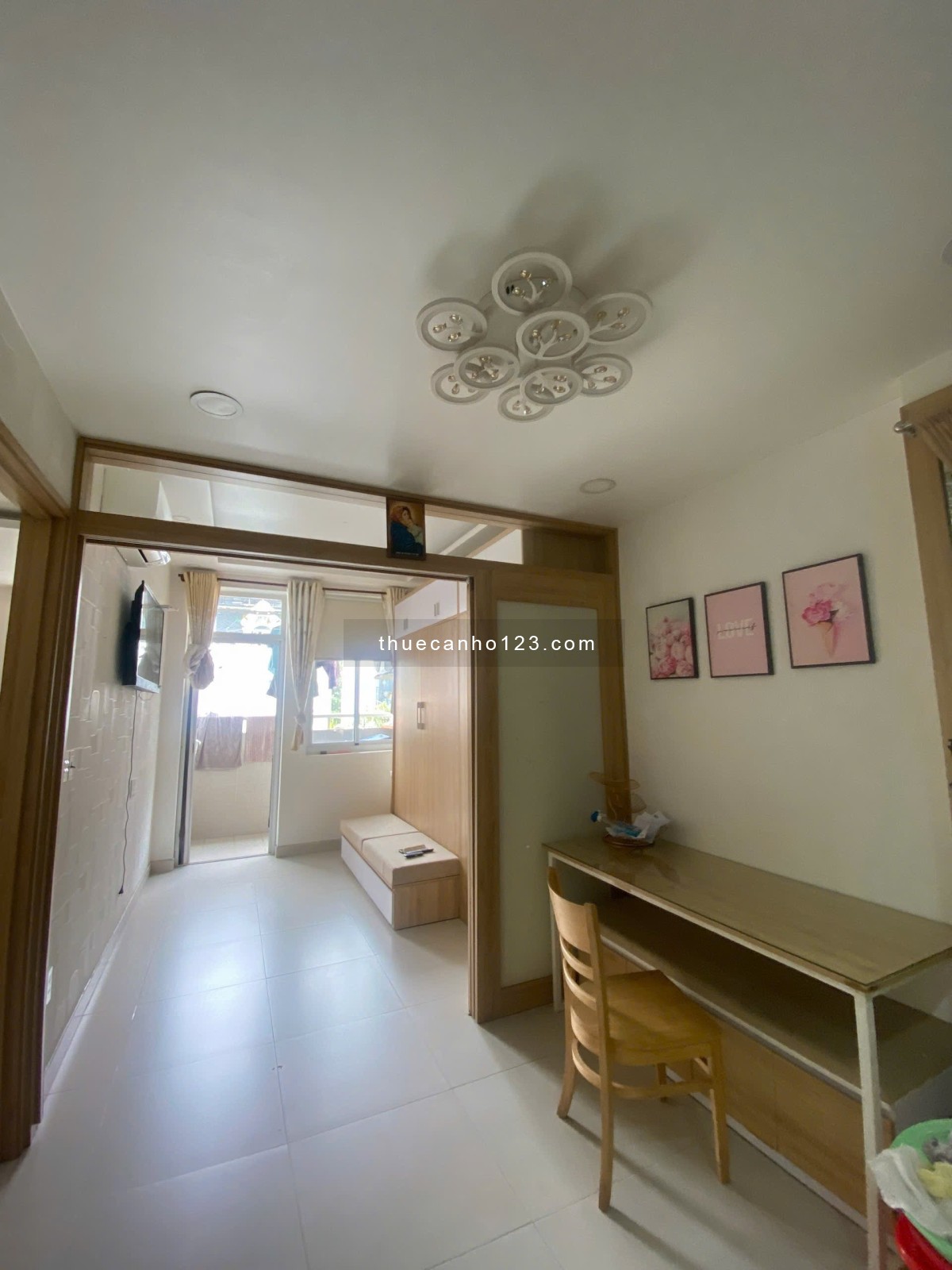 Cho thuê căn hộ chung cư B1 Trường Sa DT 52m2, 2PN, đủ nội thất cơ bản, chỉ 12TR - Ảnh 1