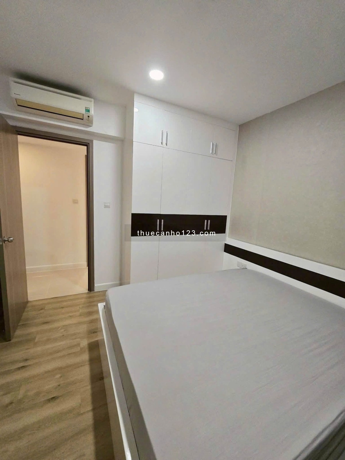 Cho thuê chung cư Cộng Hòa Garden DT 74m2, 2PN, đầy đủ NT, giá 14,5 triệu/tháng - Ảnh 3