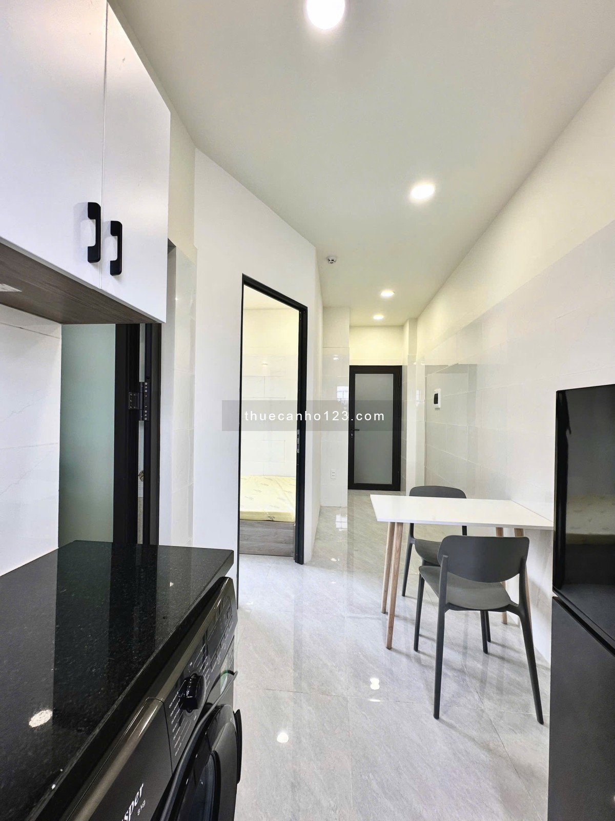 Căn hộ mới 1PN tách bếp cửa sổ thoáng máy giặt riêng Nơ Trang Long gần Hàng Xanh , tiện ra Q1,Q3, GV - Ảnh 9