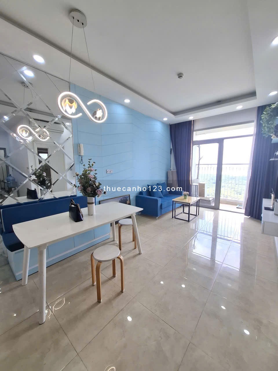 Cho thuê căn hộ LuxGarden Quận 7 DT 62m2, ngay cầu Phú Mỹ giá rẻ chỉ 10 triệu/tháng - Ảnh 2