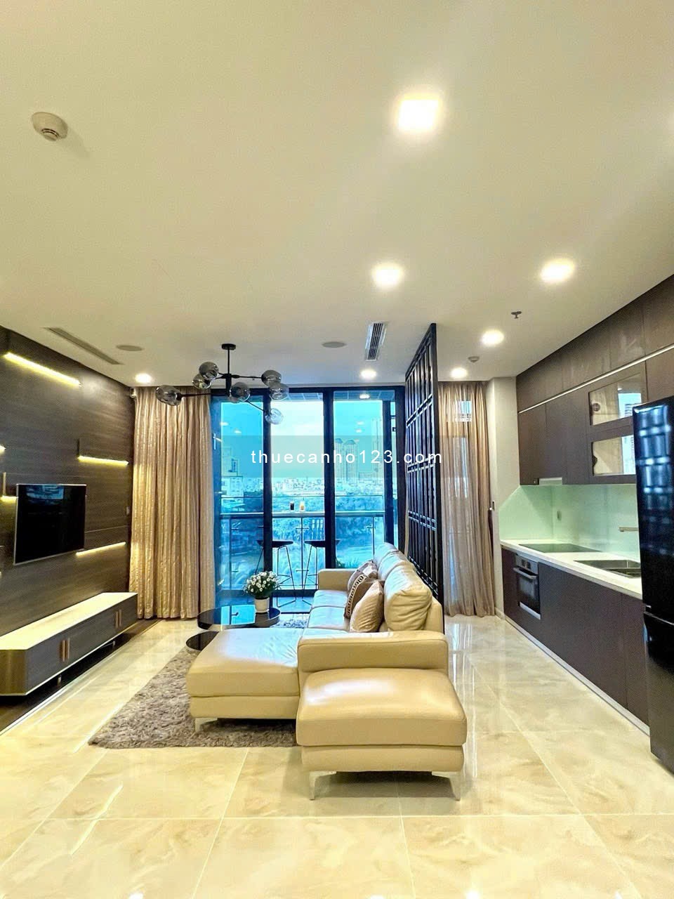 CHO THUÊ CĂN HỘ 3PN VÒNG CUNG BASON VIEW LANDMARK 105 m² 45 TRIỆU - Ảnh 1