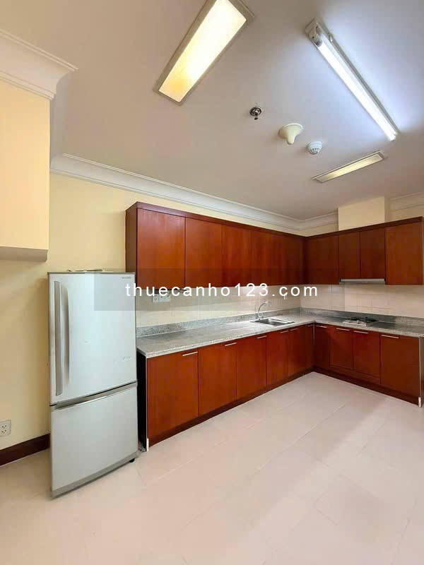 Cho thuê căn hộ 3 phòng ngủ, khách vừa ở vừa làm văn phòng đều đươc giá 26 triệu/tháng bao phí thuế - Ảnh 4