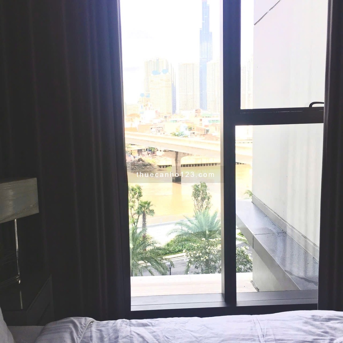 CHO THUÊ CĂN HỘ 1PN ️VINHOMES GOLDEN RIVER BASON 50 m² VIEW LANDMARK 81 CHỈ 21 TRIỆU - Ảnh 1
