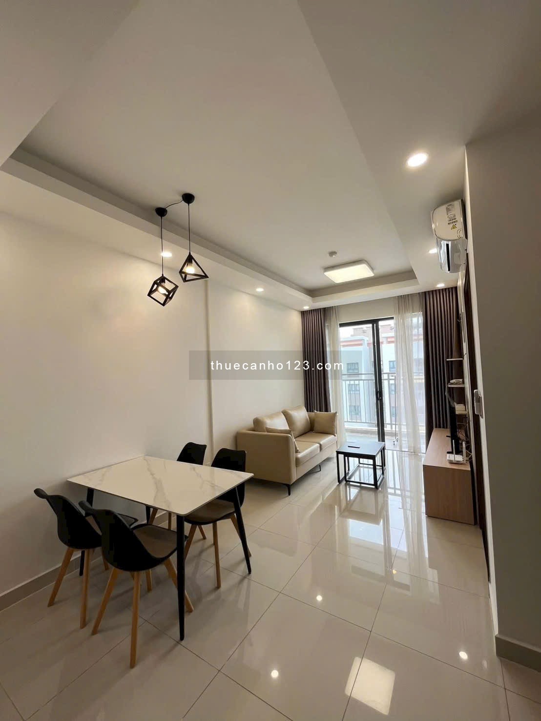 CHO THUÊ CĂN HỘ Q7 RIVERSIDE NGAY PHÚ MỸ HƯNG CHỈ MẤT 10P Di CHUYỂN - Ảnh 1