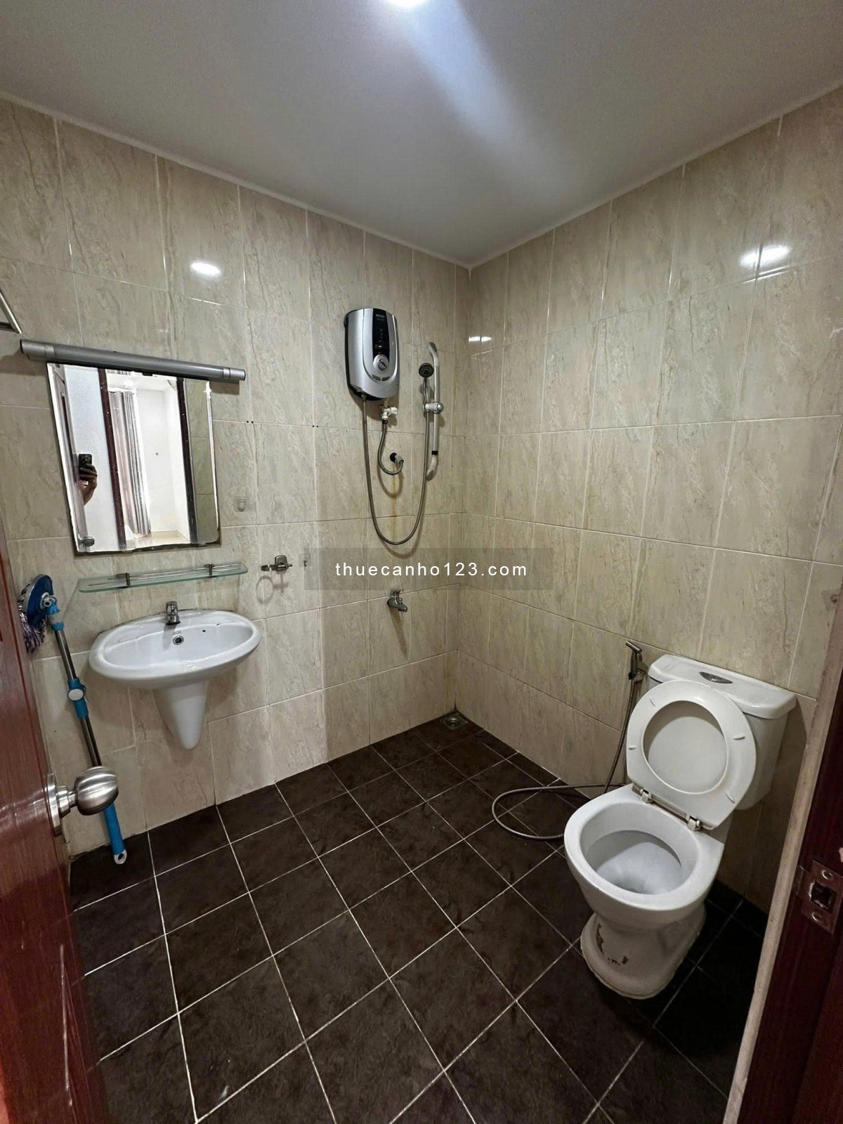 Carillon 3, đầy đủ nội thất 73m2, 2PN, Nhận nhà liền, giá 11.5 tr/th - Ảnh 4