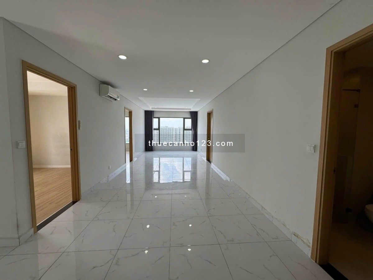 117m2, căn góc, 3PN, Chung cư Oriental Plaza -Tân Phú giá thuê 13 tr/th - Ảnh 1