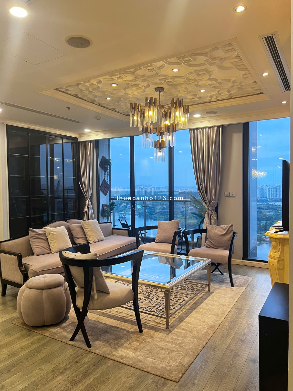Cho thuê | Vinhome Golden River - 3PN 2WC - View cầu Bason - Giá chỉ 55tr/th (bao phí QL) - Ảnh 1