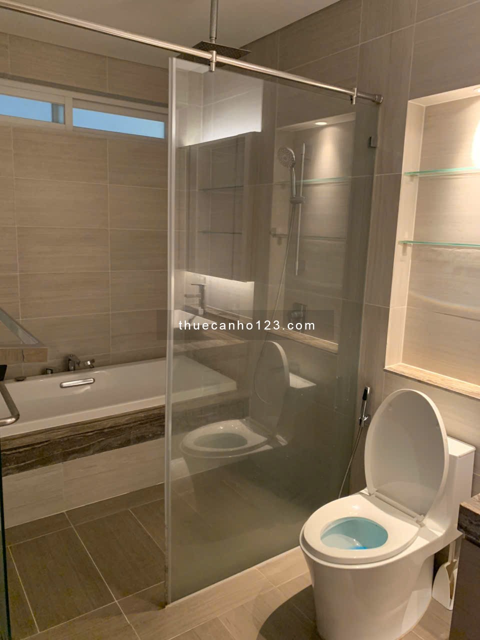 CHO THUÊ CĂN HỘ SARINA 3PN - 127M2 - 2 BAN CÔNG GIÁ 45 TRIỆU - FULL NT - Ảnh 7