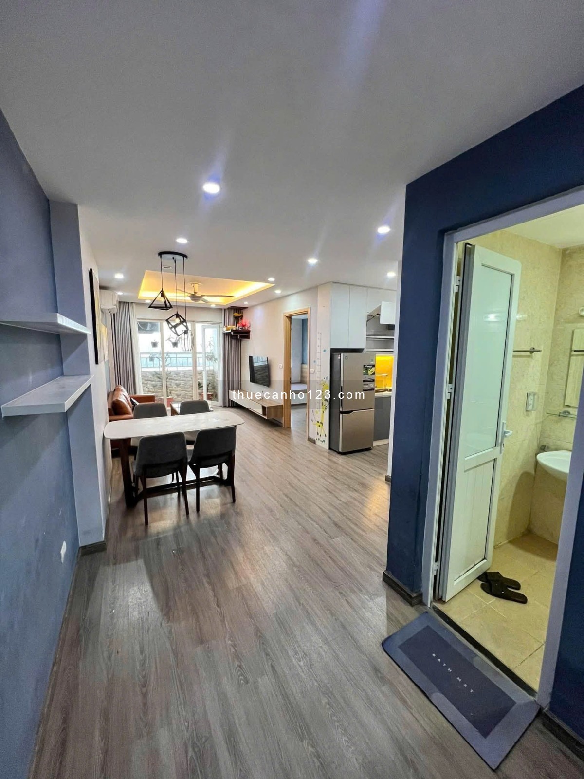 Oriental Plaza-Âu Cơ, sẵn nội thất 2PN Giá thuê 12 t/th, 78m2 ban công - Ảnh 3