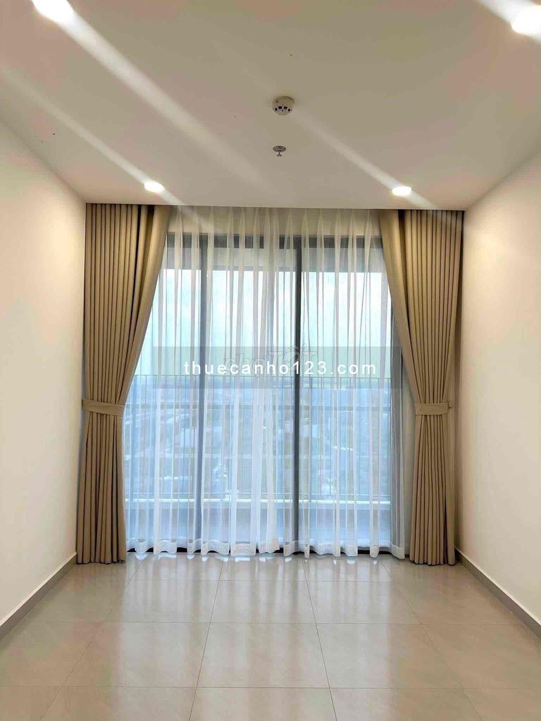 Cho thuê căn hộ Sky Center - Phổ Quang , 36m2, oficel , giá 10tr ( có rèm , máy máy )Lh 0933481089 - Ảnh 1