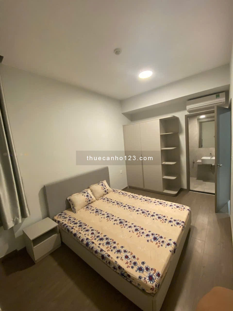 Chung cư Central Plaza Tân Bình căn 3p ngủ, căn góc 100m2 giá 17 triệu/tháng - Ảnh 1