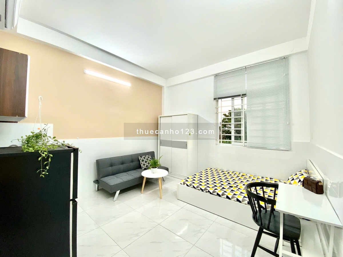 Cho thuê căn hộ - Chợ Bà Chiểu full nội thất cửa sổ lớn - Giáp Q1 Q2 Q3 GV - Ảnh 1