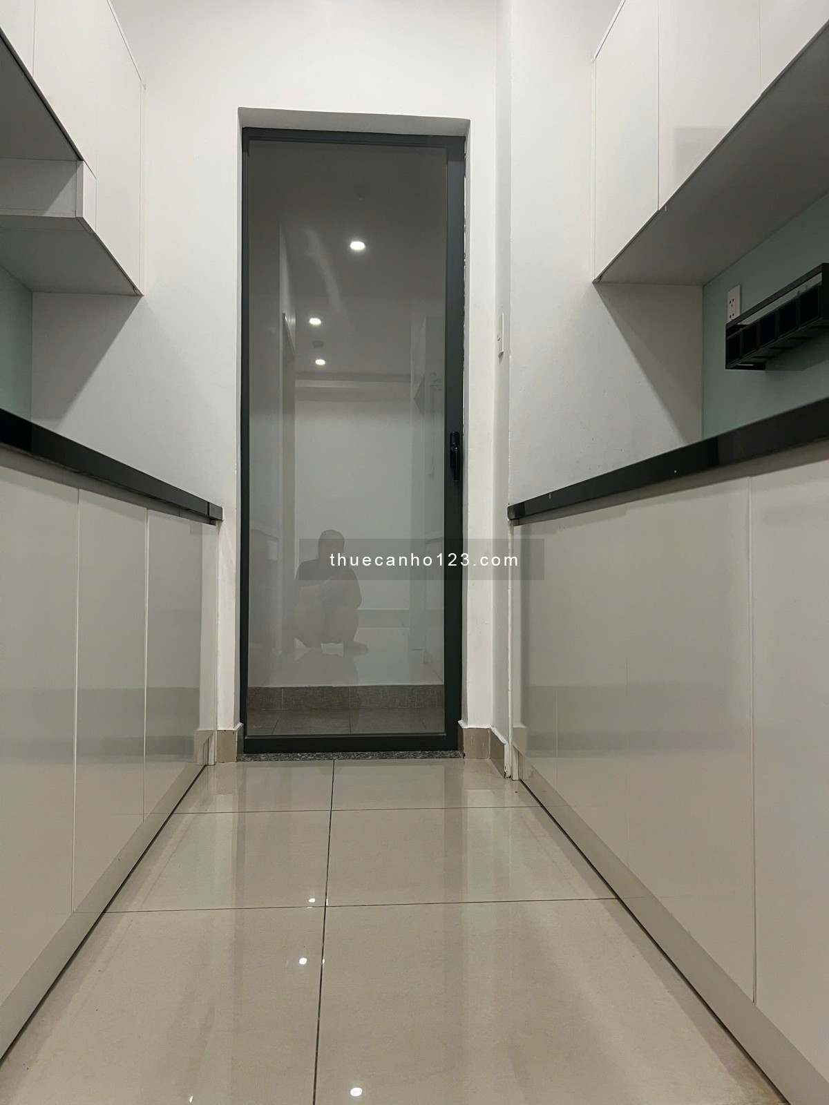 Cho thuê C/c CTL Tower, Dương Thị Giang- Căn 2PN giá thuê 8tr/tháng - Ảnh 1