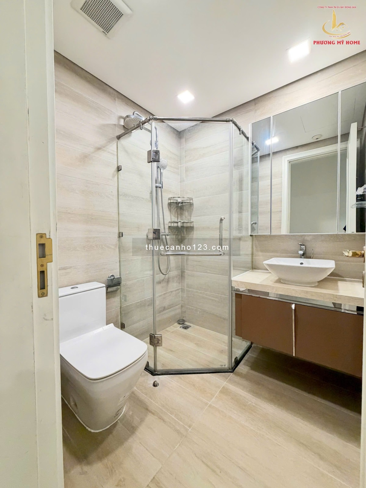 VINHOMES GOLDEN RIVER Q1 – 2PN VIEW THOÁNG - Ảnh 6