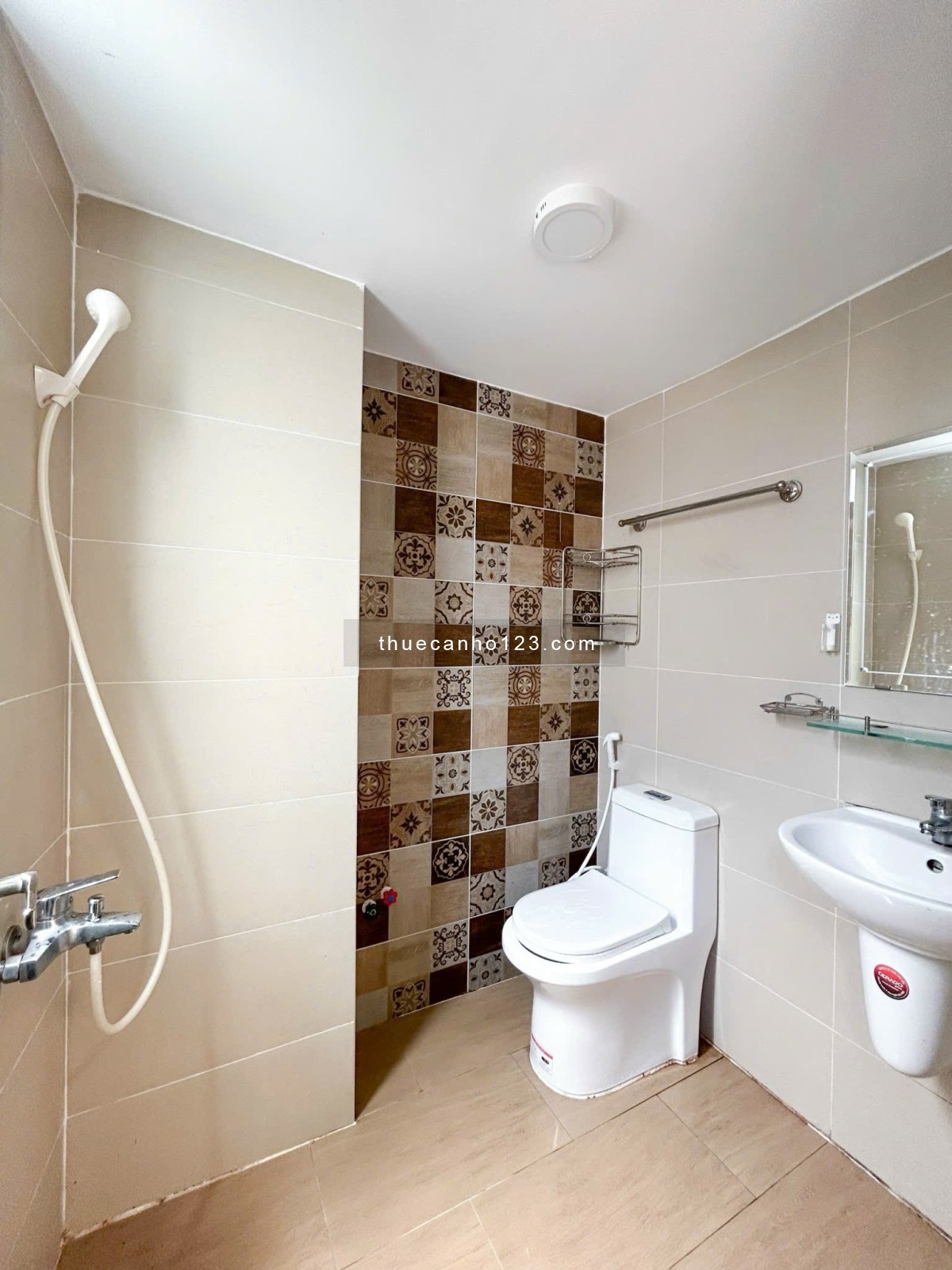 CĂN HỘ CÓ BAN CÔNG CỬA SỔ LỚN THOÁNG FULL NỘI THẤT CÔ BẮC PHÚ NHUẬN, SÁT BÌNH THẠNH, QUẬN 1, QUẬN 3 - Ảnh 8