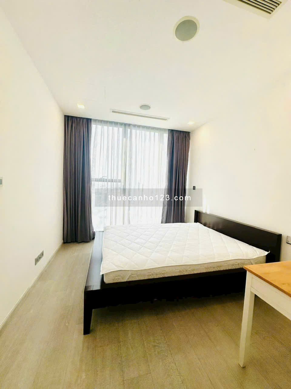 *Giá tốt* Cho thuê | Vinhomes Golden River Q.1 - 2PN - View trực diện Landmark 81 - Chỉ 32tr/th. - Ảnh 5