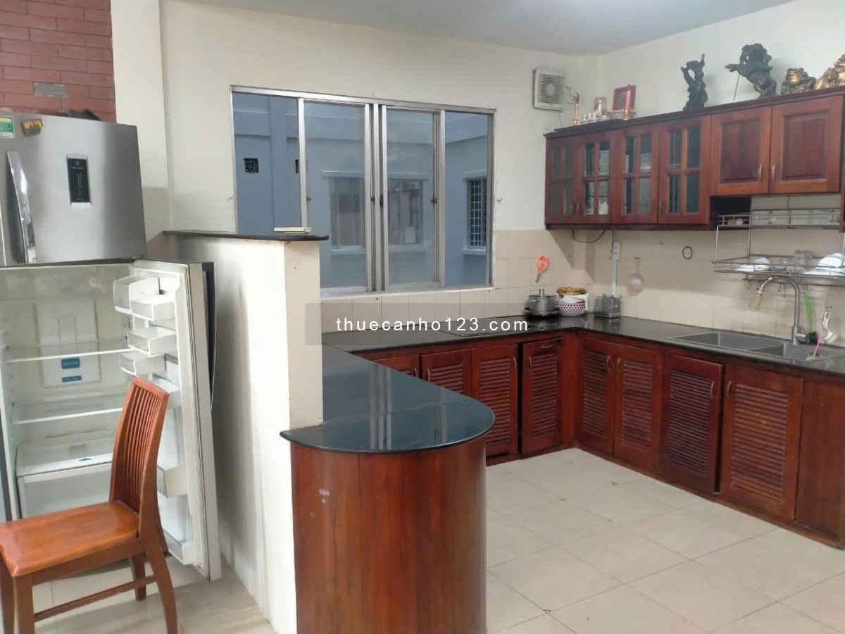 Cho thuê chung cư Nguyễn Ngọc Phương BT 2PN, 75m2, nhà trống NT, giá 10 triệu/tháng - Ảnh 2