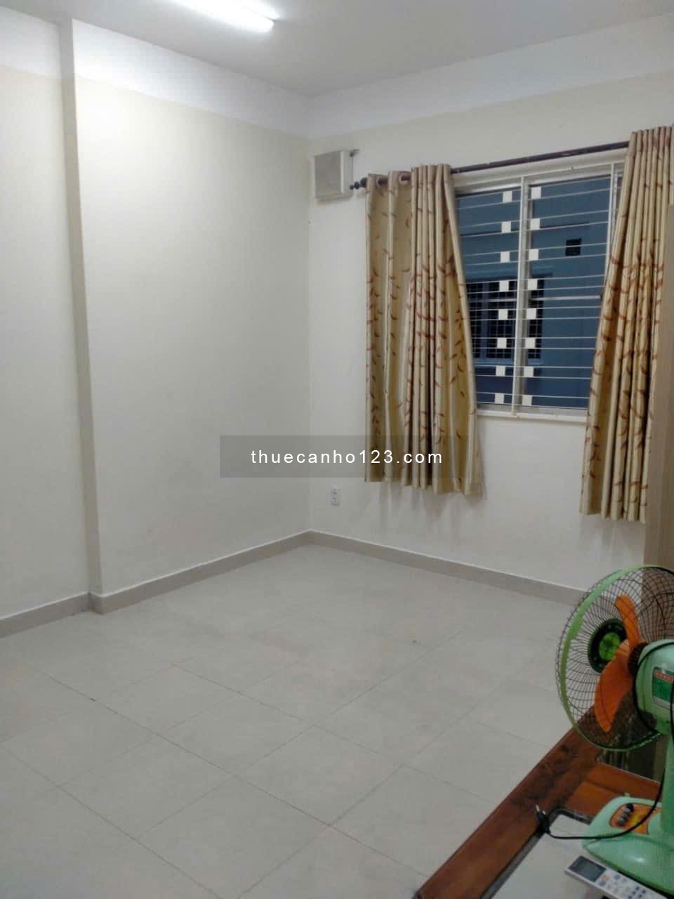 Cho thuê chung cư Nguyễn Ngọc Phương BT 2PN, 75m2, nhà trống NT, giá 10 triệu/tháng - Ảnh 5