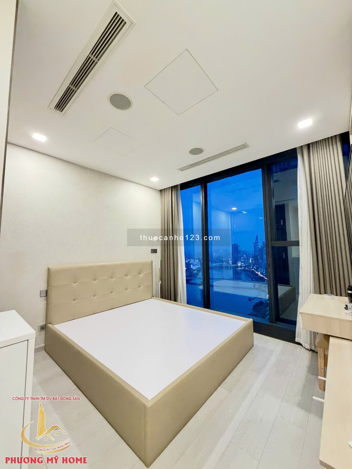 Cho thuê căn hộ Vinhomes Golden River Q1 (Ba Son) DT 70m², 2PN, - Ảnh 5