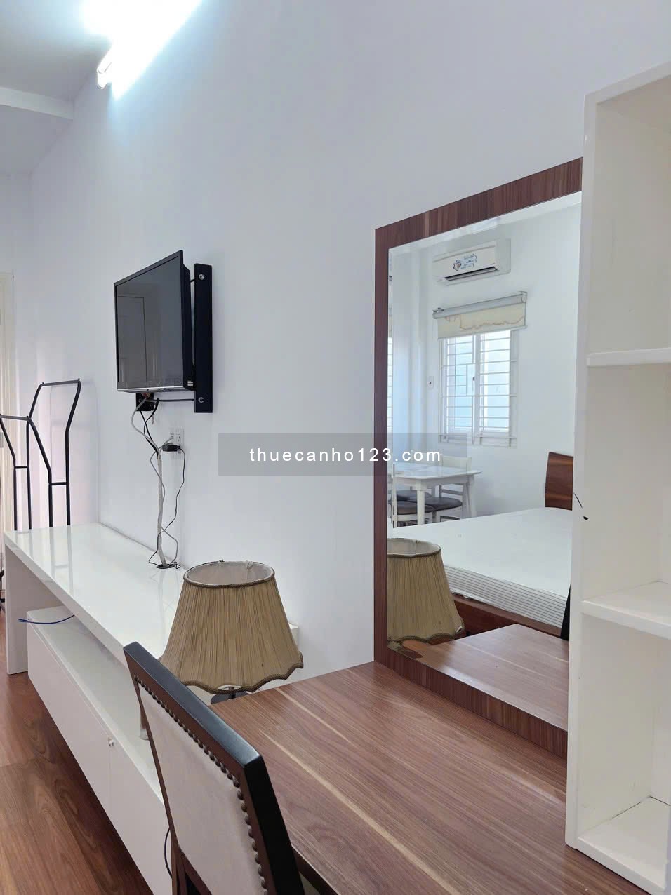 Căn Hộ 1 Phòng Ngủ Cửa Sổ Lớn Cho Thuê – Đường Bùi Hữu Nghĩa, Bình Thạnh - Ảnh 1