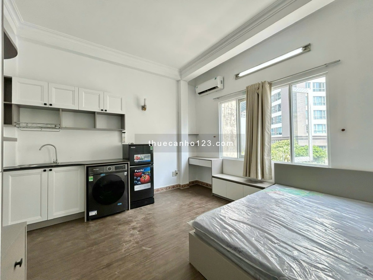 Cho thuê căn hộ Nguyễn Hữu Cảnh DT 42m², có cửa sổ thoáng, đủ nội thất, giá chỉ 6,7 triệu - Ảnh 1