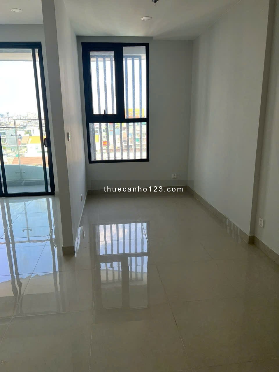 Cho thuê căn hộ 2PN DT 69m² tại chung cư D-HOMME - 765 Hồng Bàng, chỉ 14 triệu/tháng - Ảnh 1