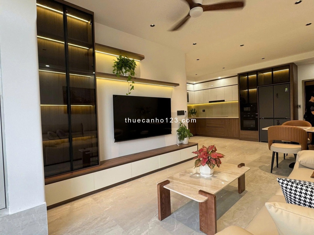 Cho thuê chung cư Park Legend căn góc 3PN, DT 94m², nội thất cao cấp, giá 17 triệu/tháng - Ảnh 1