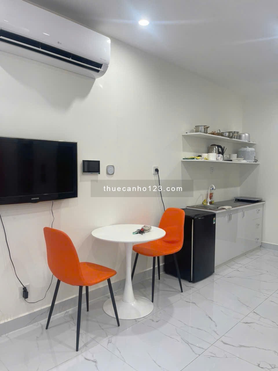 Căn Studio full đẹp đối diện TTTM Vincom, chỉ xách vali về ở giá 8,5tr - Ảnh 4