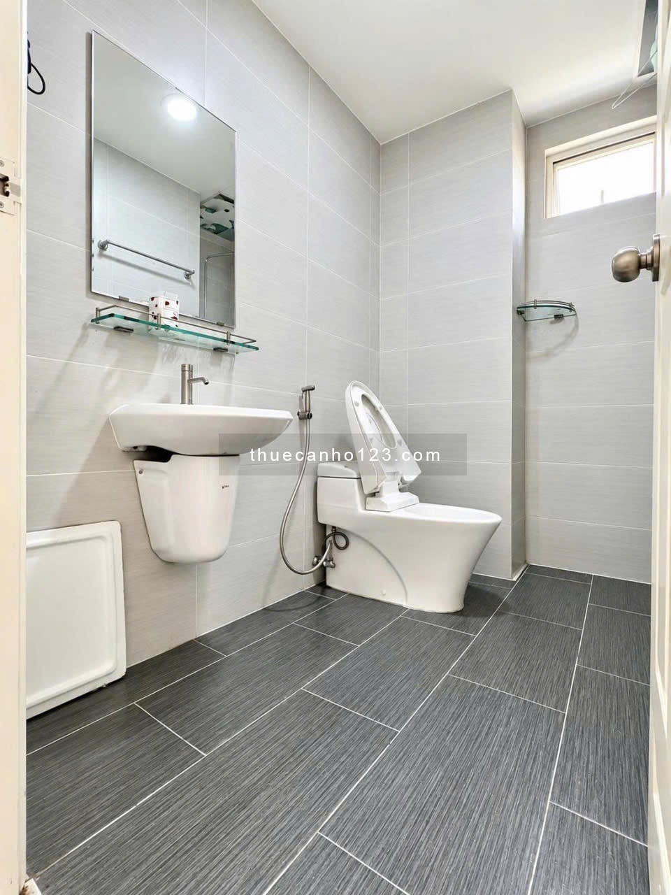 Cho thuê căn hộ MB Babylon, DT 75m2, 2PN, NT cơ bản, giá 12tr/tháng. - Ảnh 3