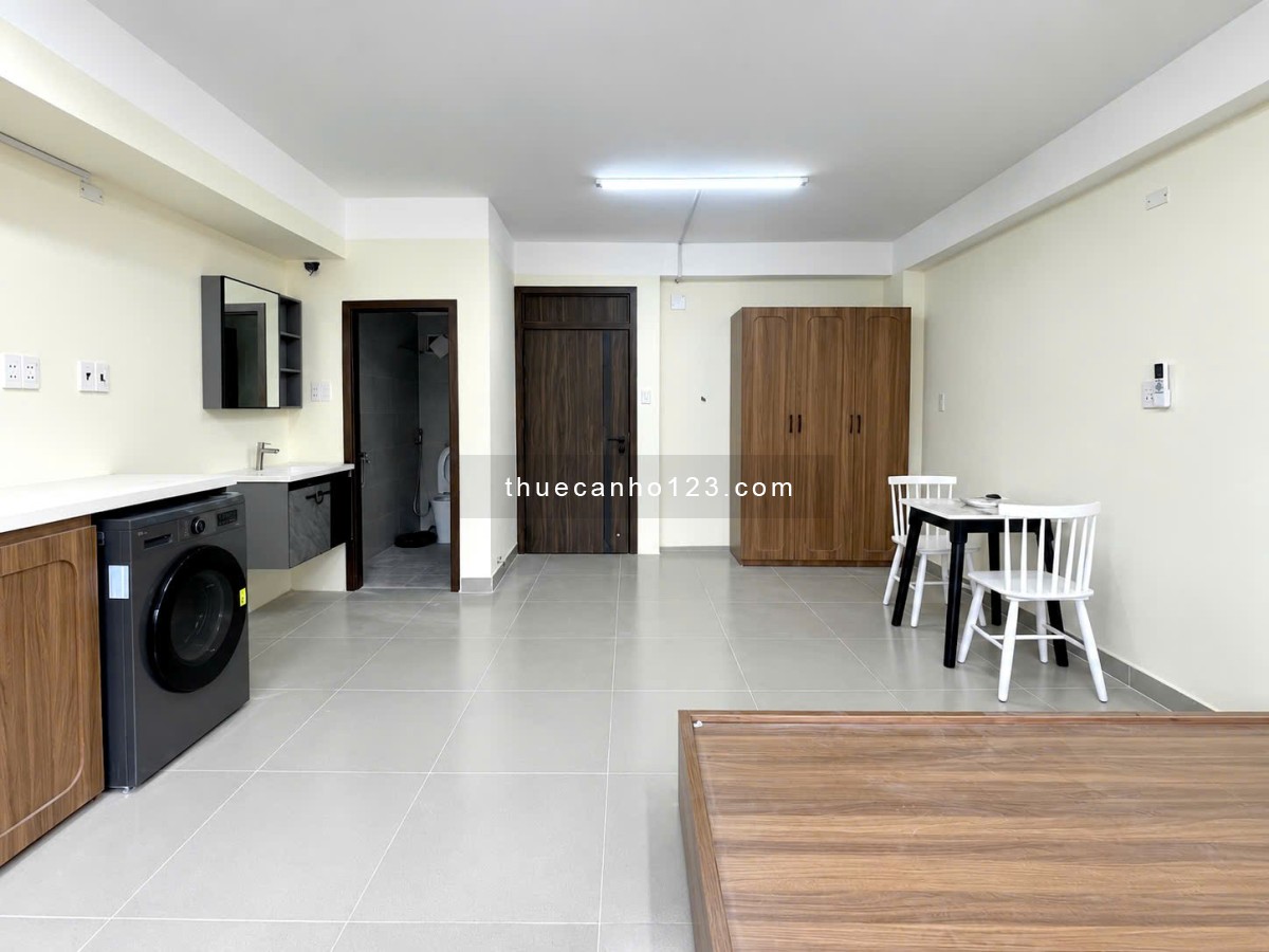 Cho thuê căn hộ cửa sổ trời - máy giặt riêng đường Nguyễn Xí Bình Thạnh gần Hàng Xanh giáp Q1 - Ảnh 3