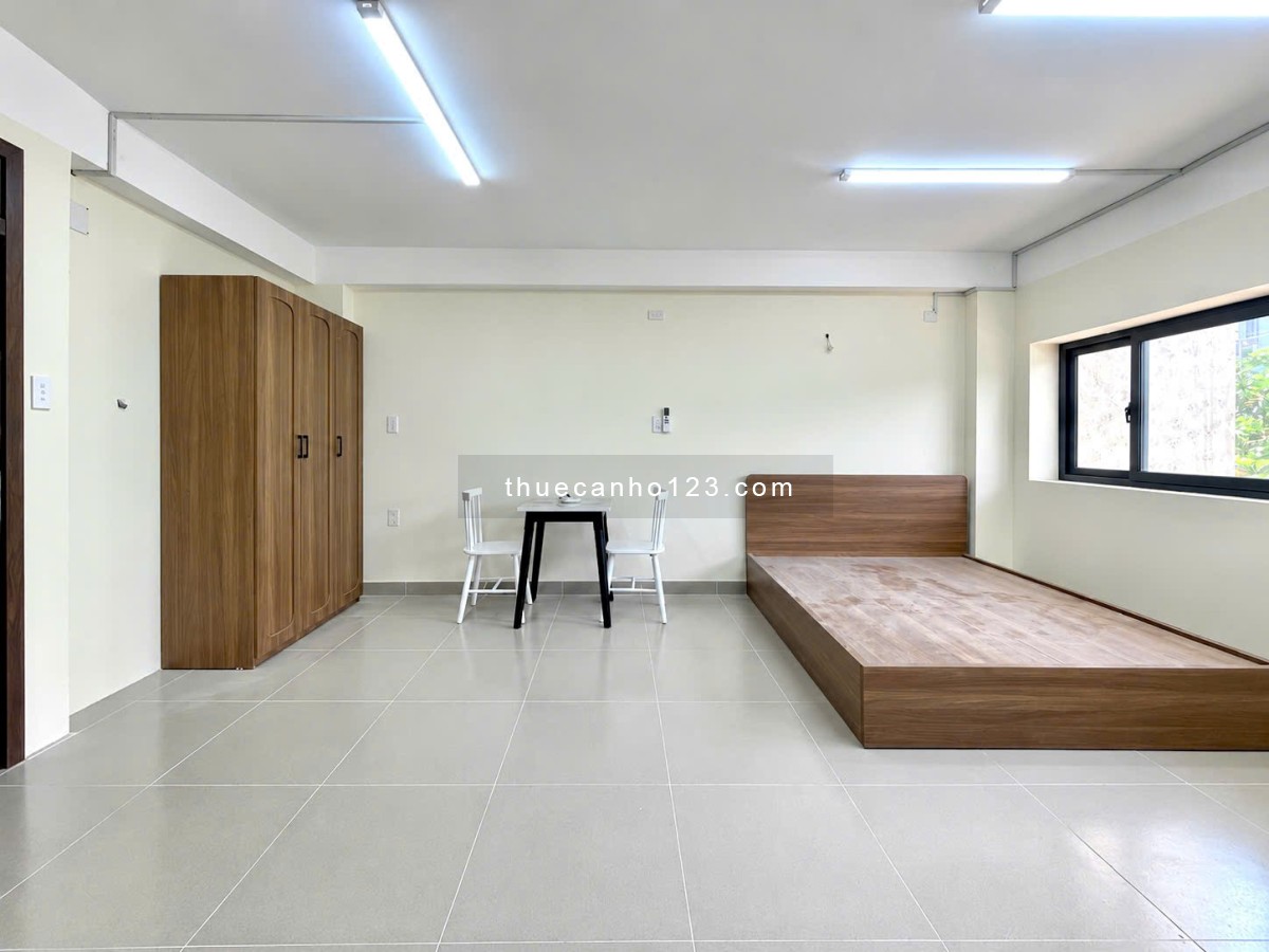 Cho thuê căn hộ cửa sổ trời - máy giặt riêng đường Nguyễn Xí Bình Thạnh gần Hàng Xanh giáp Q1 - Ảnh 4