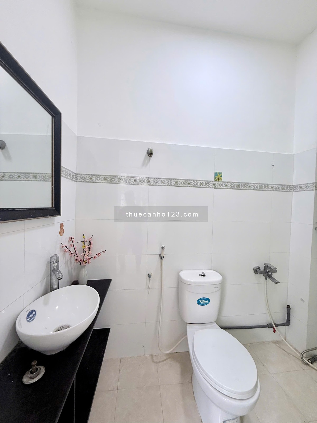 Hẻm Nguyễn Phúc Chu căn 1 trệt 2 lầu, 3 phòng ngủ giá 14tr/tháng - Ảnh 1