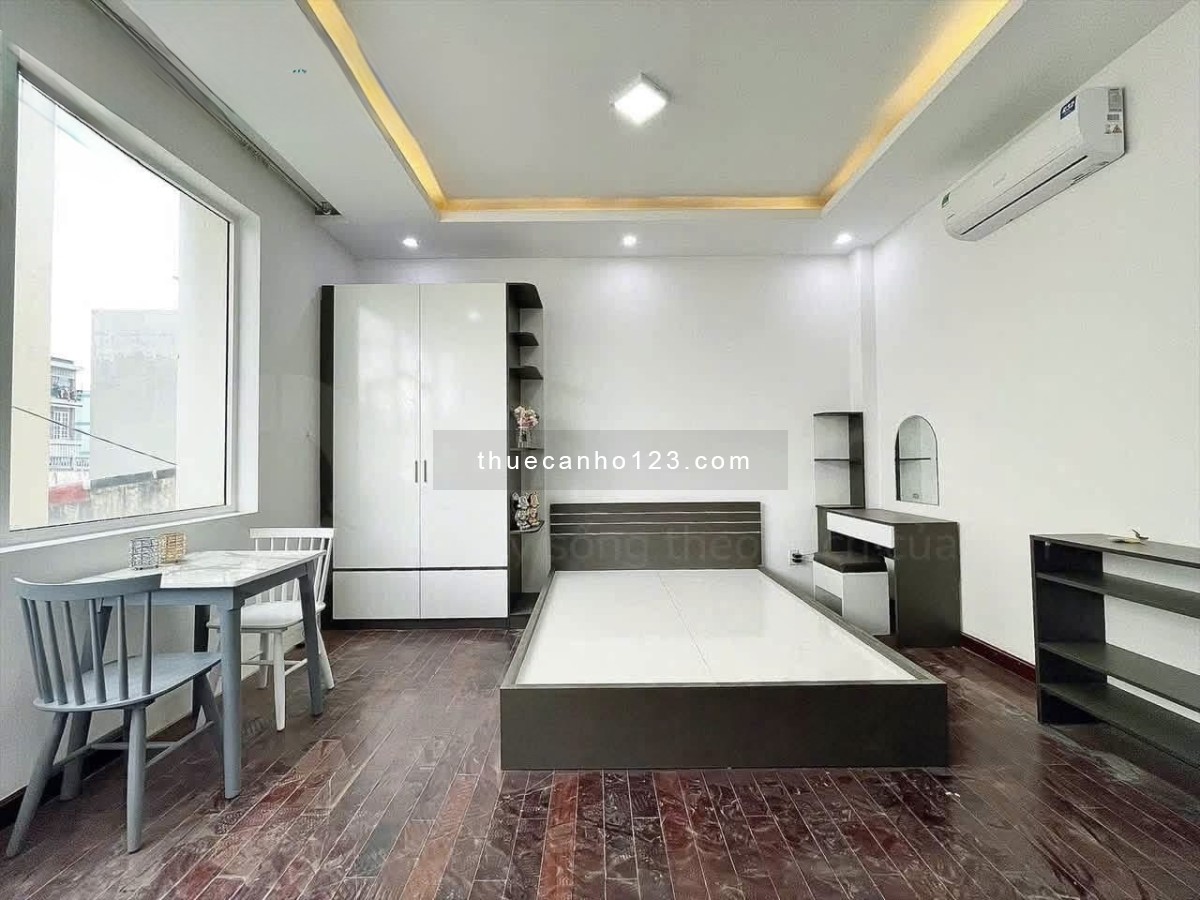 Cho thuê căn hộ ban công 38m² tại Ngô Tất Tố, Bình Thạnh gần khu Thị Nghè, sát Quận 1, Hàng Xanh - Ảnh 2