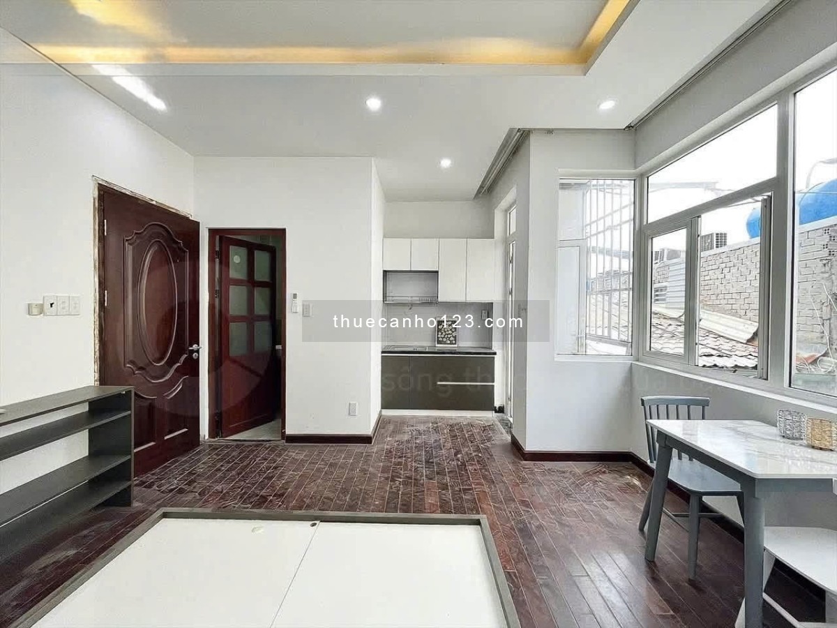 Cho thuê căn hộ ban công 38m² tại Ngô Tất Tố, Bình Thạnh gần khu Thị Nghè, sát Quận 1, Hàng Xanh - Ảnh 3