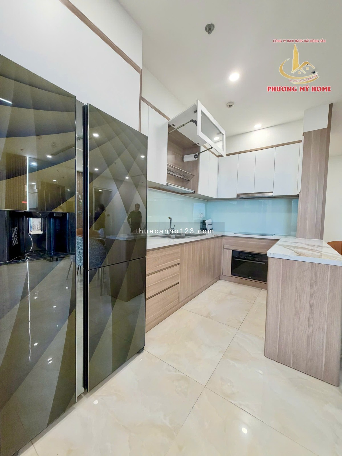 Cho thuê căn hộ Vinhomes Golden River view đẹp, giá tốt chỉ 50 triệu/tháng - Ảnh 10
