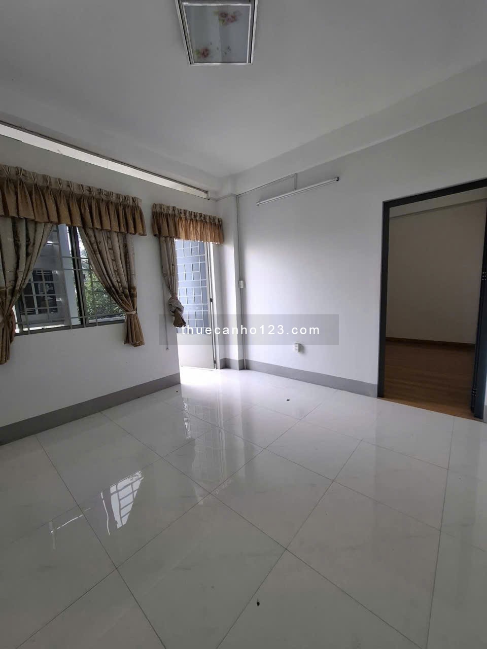 Chung cư 312 Lạc Long Quân, Q11: 1p ngủ, 7 triệu, nhà trống - Ảnh 5